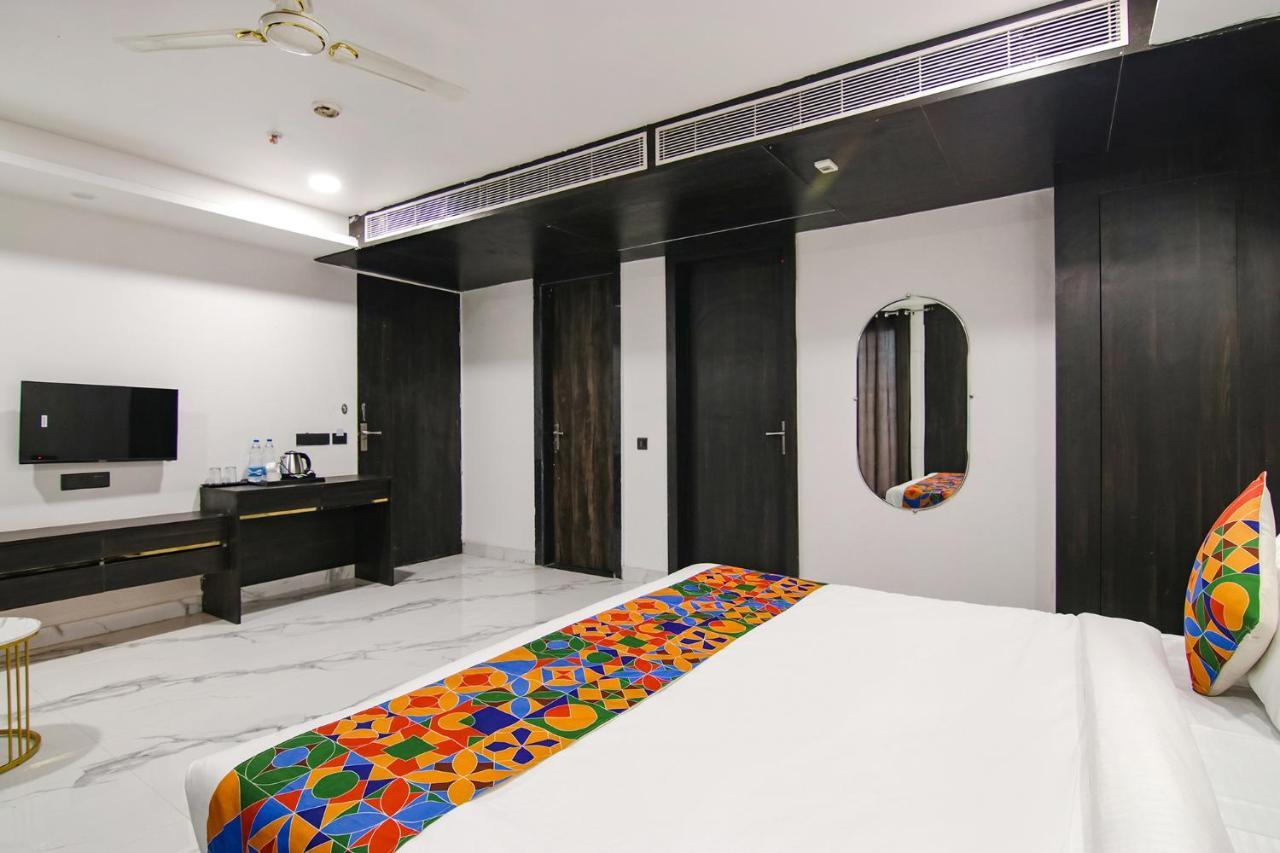 Fabhotel Greysky Neu-Delhi Exterior foto